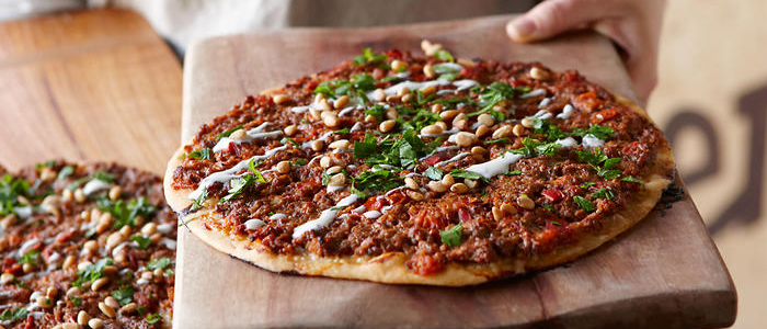 Spicy Mince & Cheese Pizza  10" 